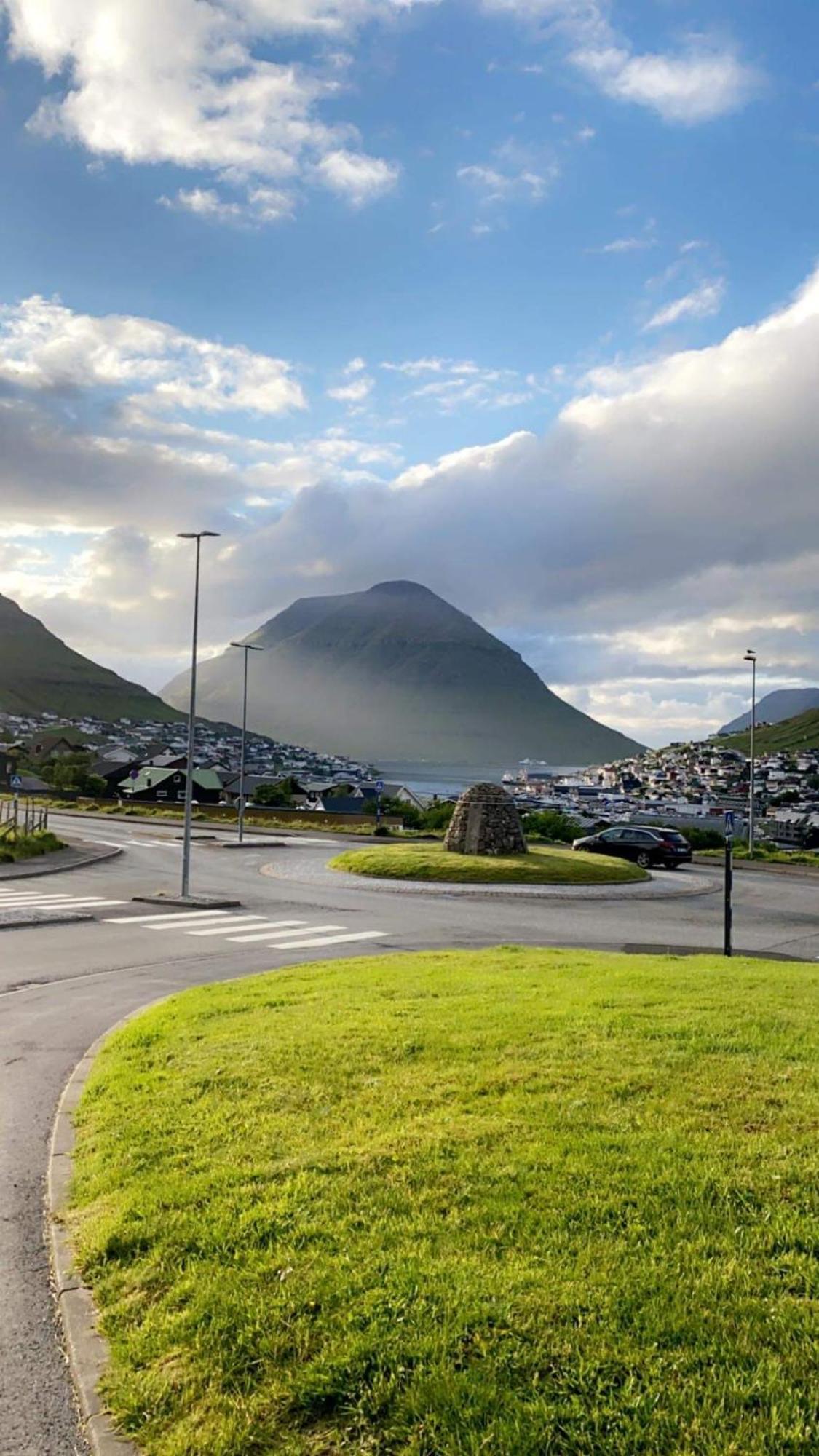 Brand New Flat In Central Klaksvík Exteriör bild